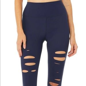 ALO HIGH-WAIST RIPPED WARRIOR LEGGING - RICH NAVY